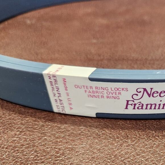 New Berlin Plastics Embroidery‎ Hoop 10" - Picture 3 of 3